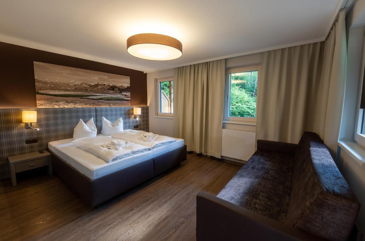 Das Lindtal - Appartements Финкенберг Екстериор снимка